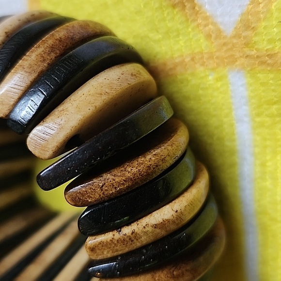 EUC - Wooden Cuff Stretch Bracelet in Light and Dark Brown - Picture 8 of 8